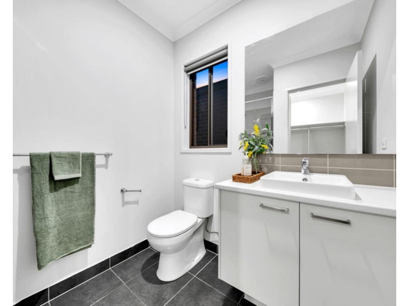 14 Wollemia Street, Craigieburn VIC 3064