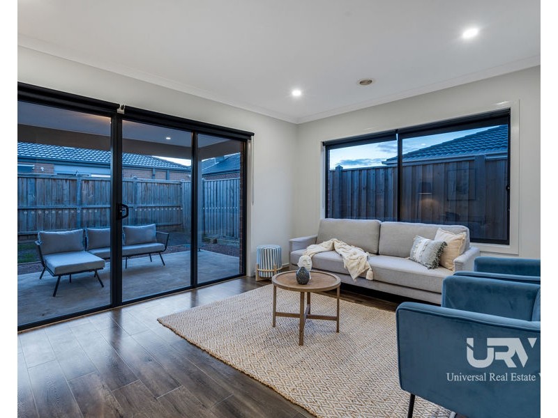 15 Valere Street, Mickleham VIC 3064