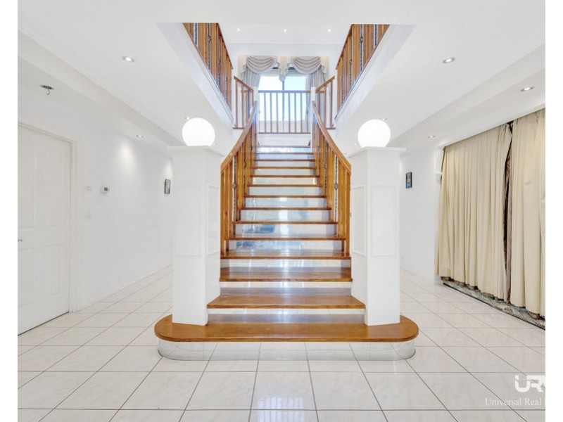 2 Golfview Drive, Craigieburn VIC 3064