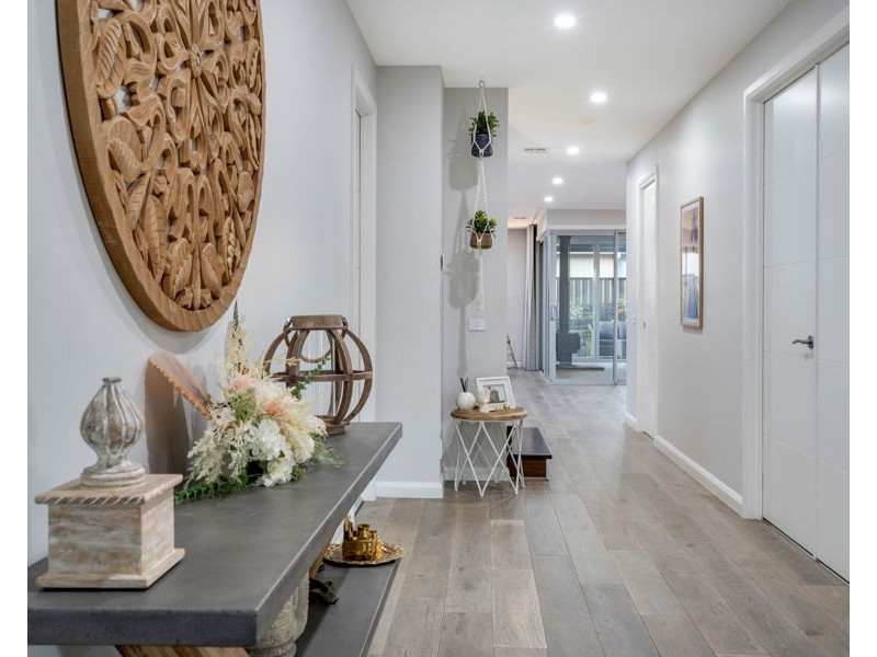 2 Tarlo Court, Craigieburn VIC 3064