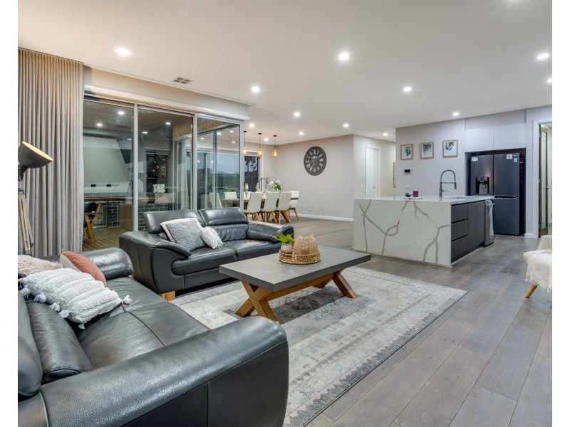 2 Tarlo Court, Craigieburn VIC 3064