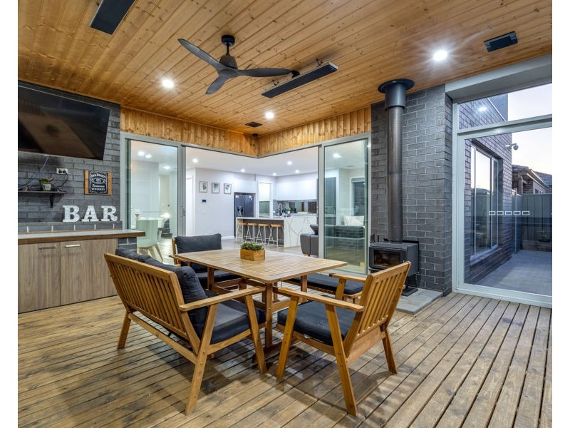 2 Tarlo Court, Craigieburn VIC 3064