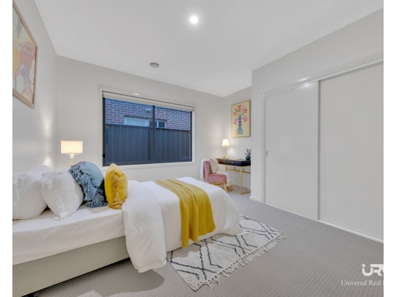 14 Rosleigh Drive, Craigieburn VIC 3064