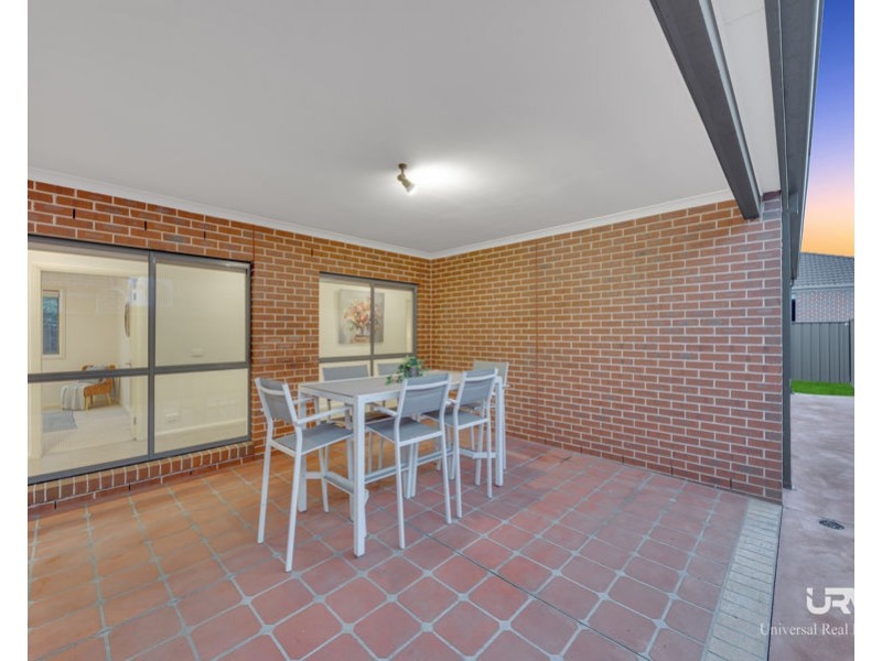 14 Rosleigh Drive, Craigieburn VIC 3064