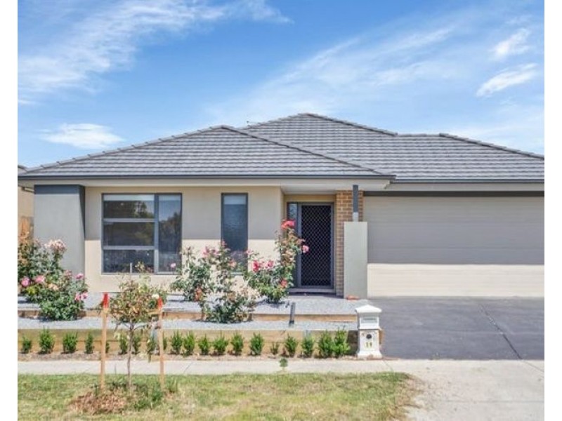 19 Siena Drive, Mernda VIC 3754