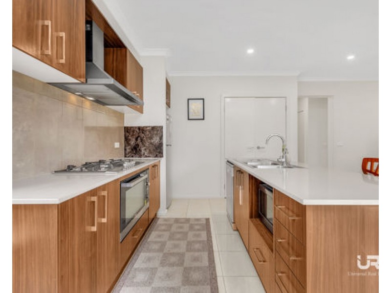 26 Stettler Boulevard, Mickleham VIC 3064