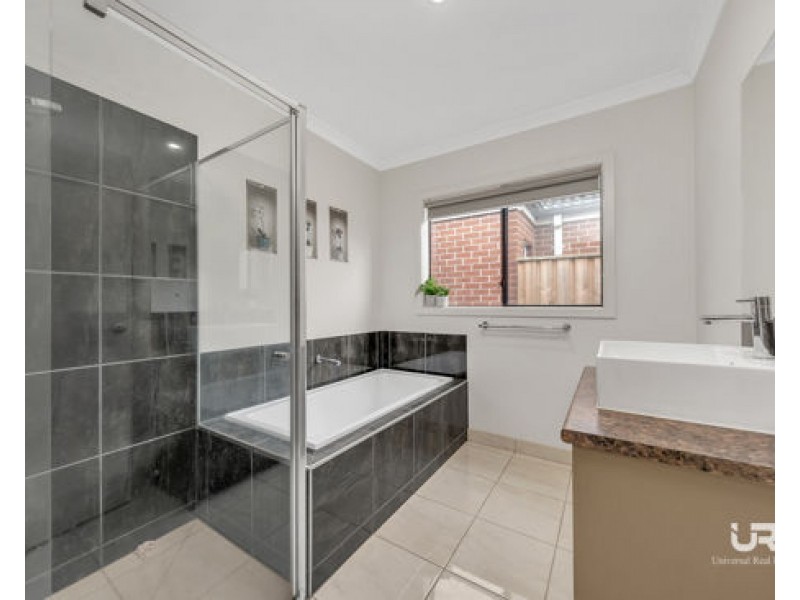 26 Stettler Boulevard, Mickleham VIC 3064