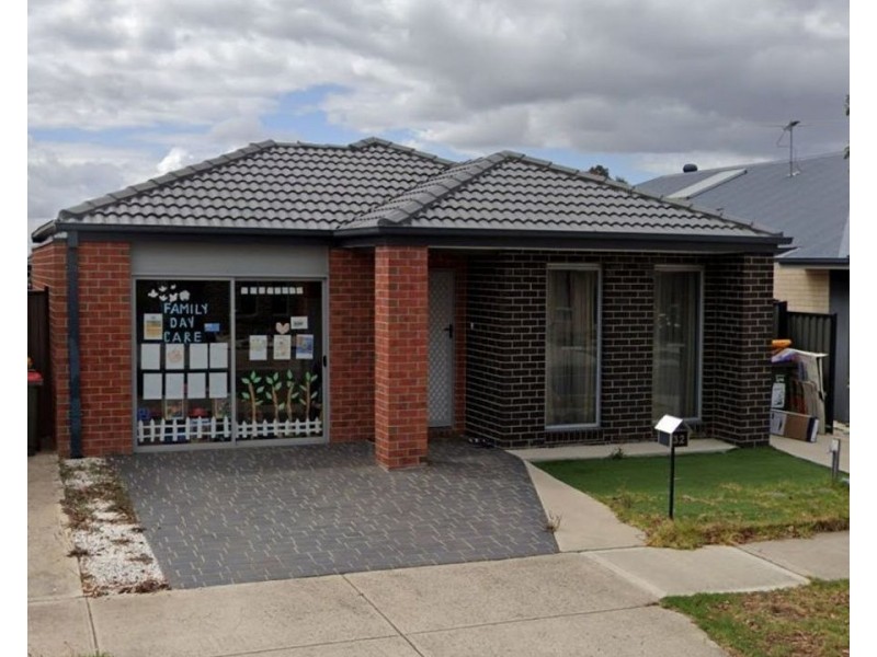 32 Gateshead St, Craigieburn VIC 3064
