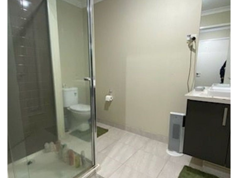 32 Gateshead St, Craigieburn VIC 3064