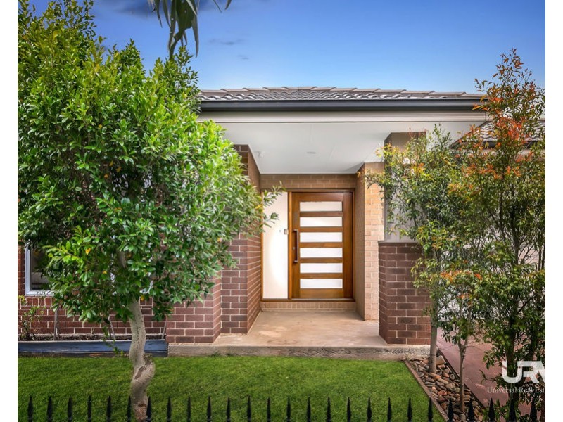 32 Ben Loman Circuit, Craigieburn VIC 3064