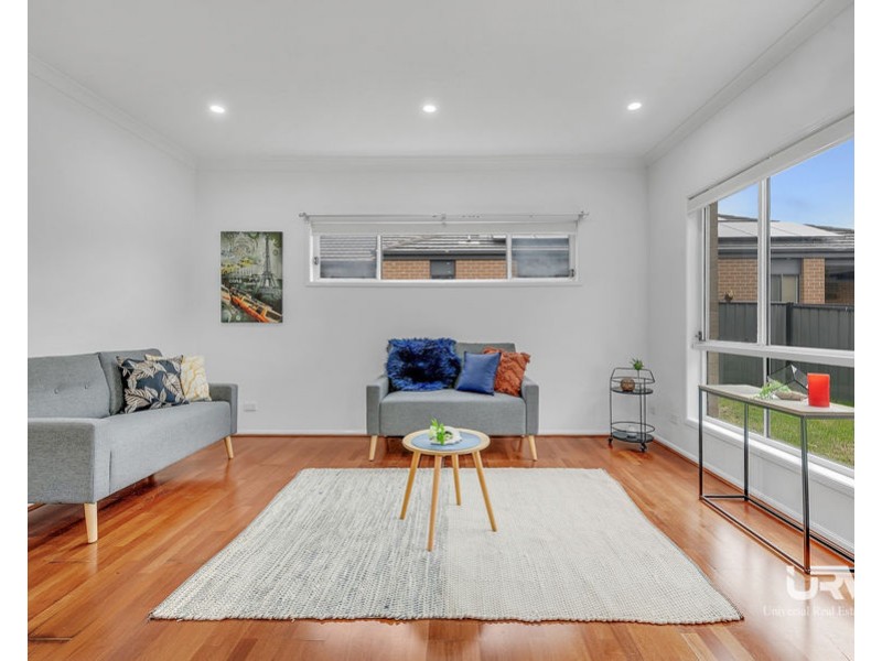 32 Ben Loman Circuit, Craigieburn VIC 3064