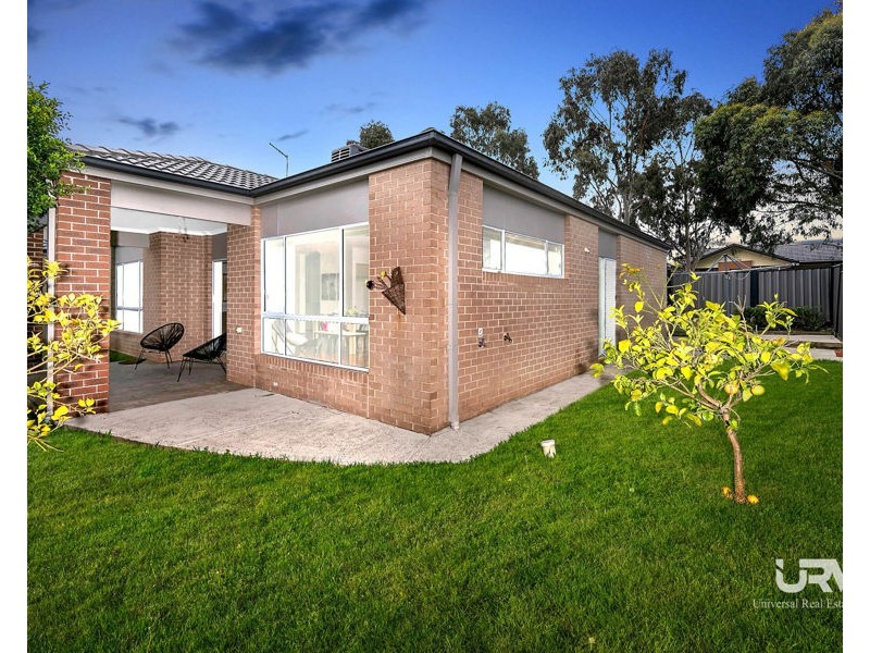 32 Ben Loman Circuit, Craigieburn VIC 3064