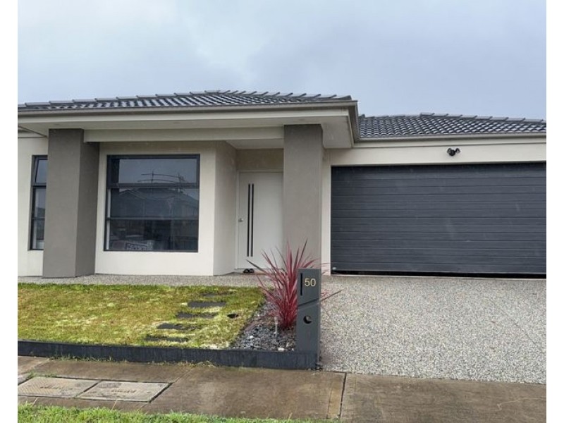 50 Brossard Rd, Mickleham VIC 3064