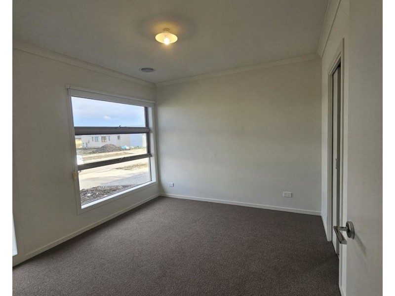 23 Yarding Street, Donnybrook VIC 3064