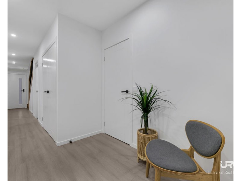 32 Hockley Avenue, Mickleham VIC 3064