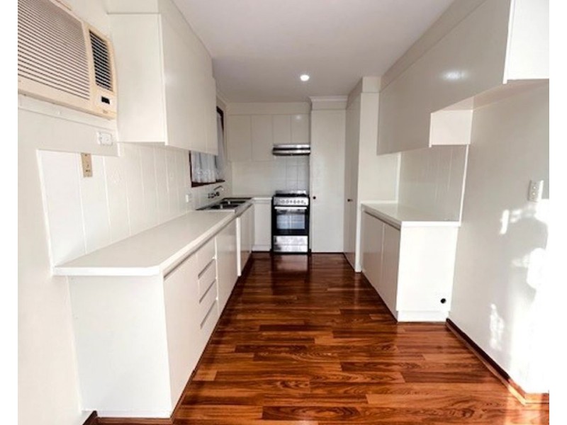 98 Hanson Road, Craigieburn VIC 3064
