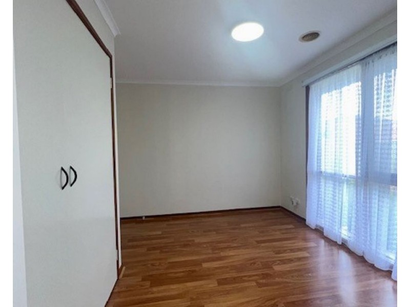 98 Hanson Road, Craigieburn VIC 3064