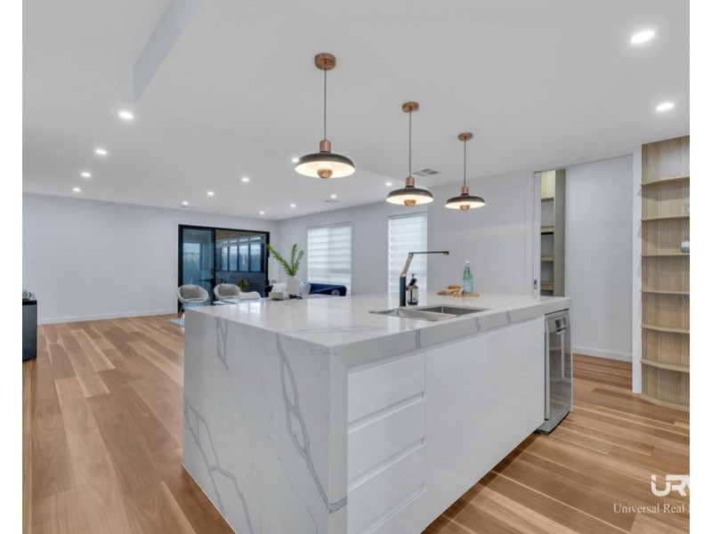 9 Rouge Way, Craigieburn VIC 3064