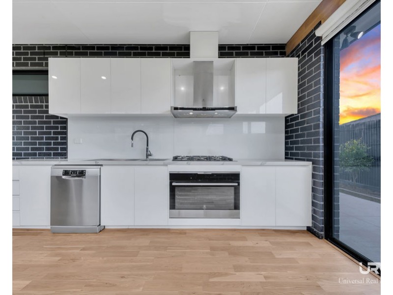 9 Rouge Way, Craigieburn VIC 3064