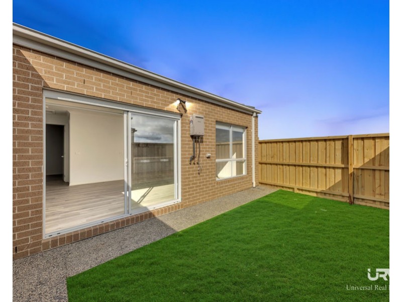 29 Huntingtower Avenue, Mickleham VIC 3064