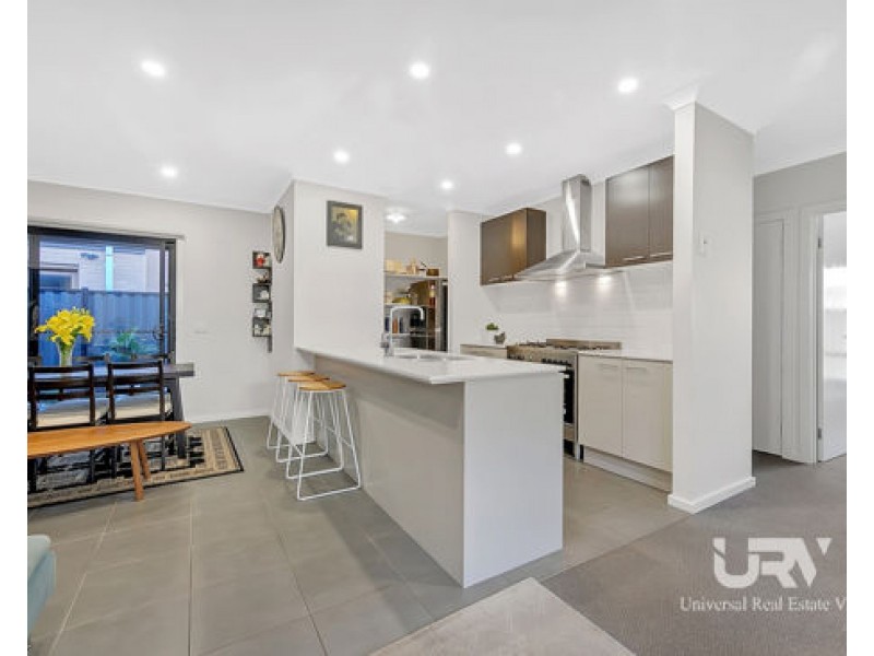 6 Geyser Street, Craigieburn VIC 3064