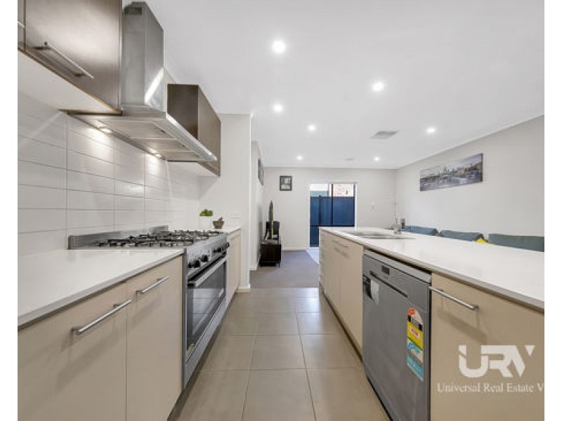 6 Geyser Street, Craigieburn VIC 3064