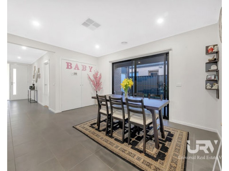 6 Geyser Street, Craigieburn VIC 3064