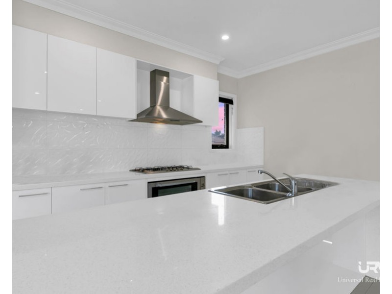 2/3 St Austell Court, Craigieburn VIC 3064
