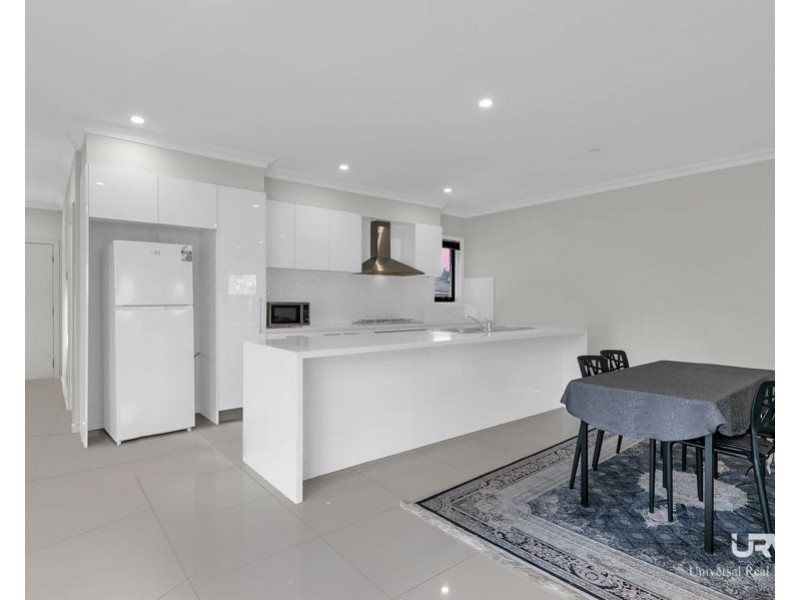 2/3 St Austell Court, Craigieburn VIC 3064