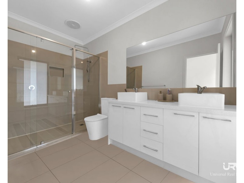 2/3 St Austell Court, Craigieburn VIC 3064