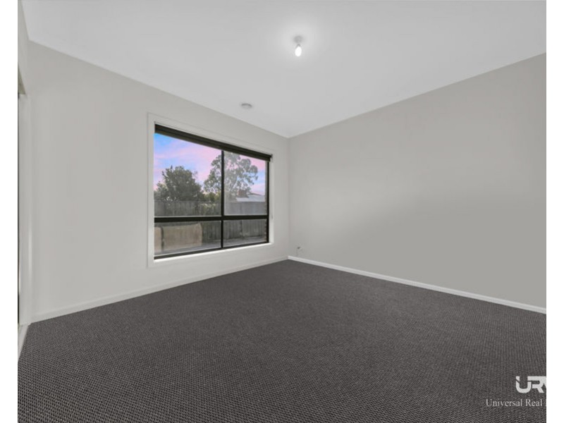 2/3 St Austell Court, Craigieburn VIC 3064
