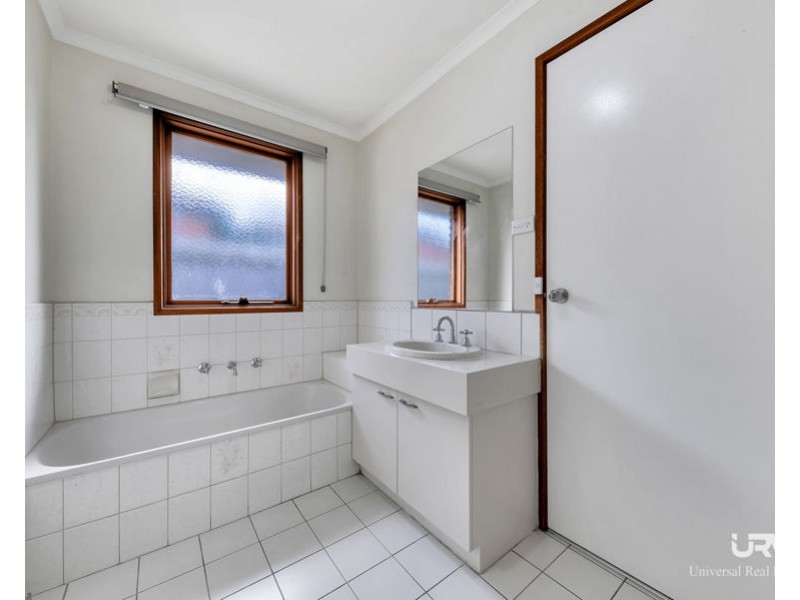 51 Northleigh Avenue, Craigieburn VIC 3064