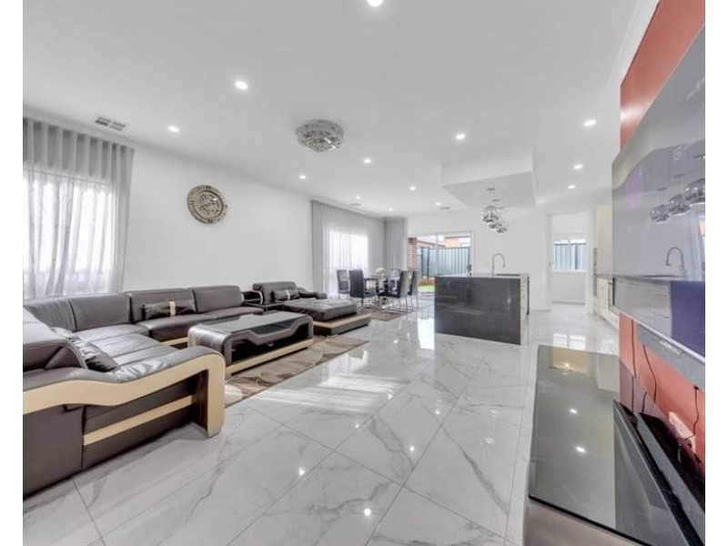 4 Olivetree Loop, Craigieburn VIC 3064