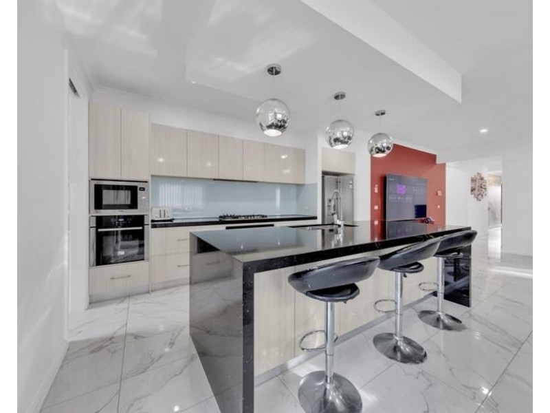 4 Olivetree Loop, Craigieburn VIC 3064