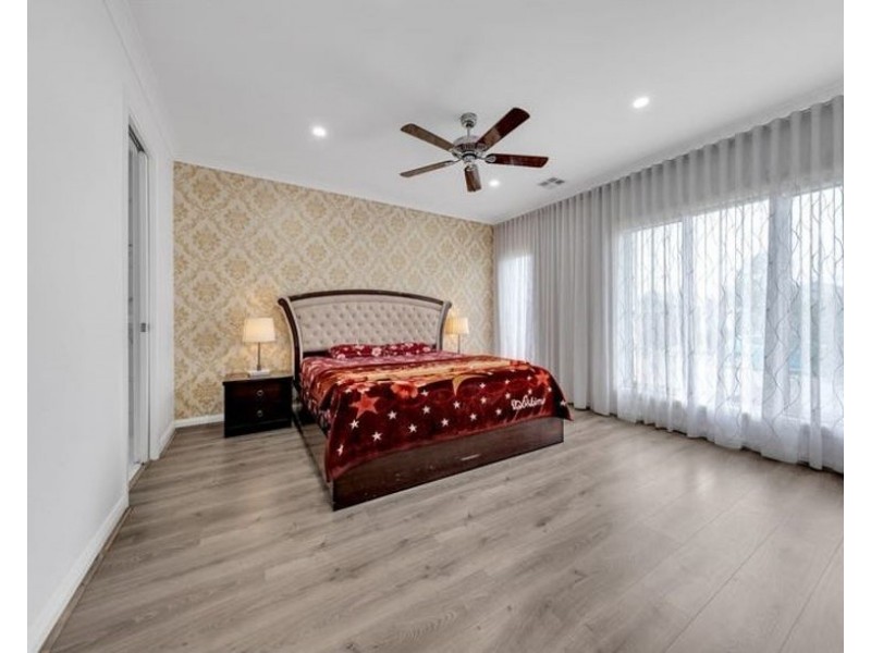 4 Olivetree Loop, Craigieburn VIC 3064