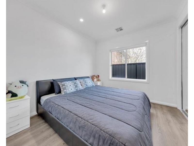 4 Olivetree Loop, Craigieburn VIC 3064