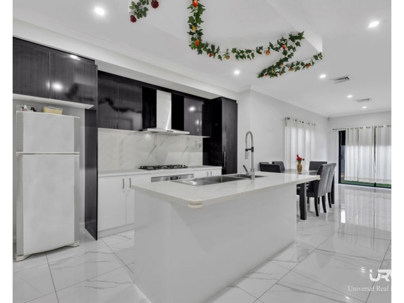 24 Akram Way, Rockbank VIC 3335