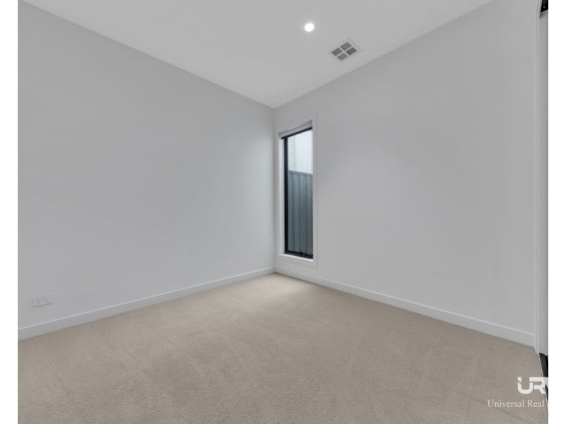 6 Wallowa Street, Mickleham VIC 3064