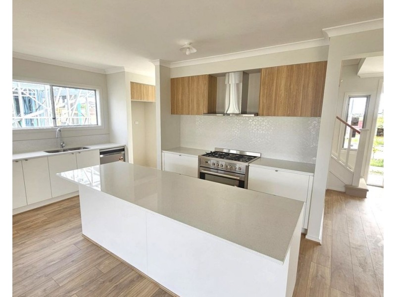 12 Aubergine Road, Mickleham VIC 3064