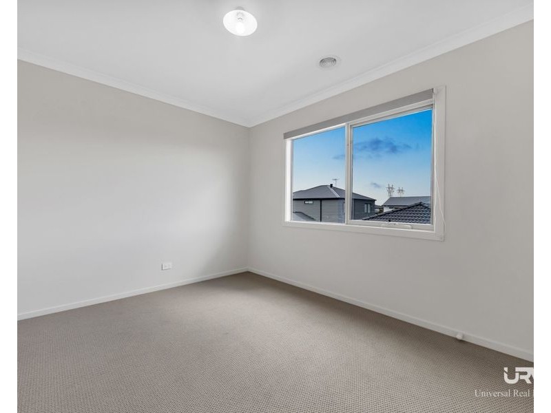 12 Aubergine Road, Mickleham VIC 3064
