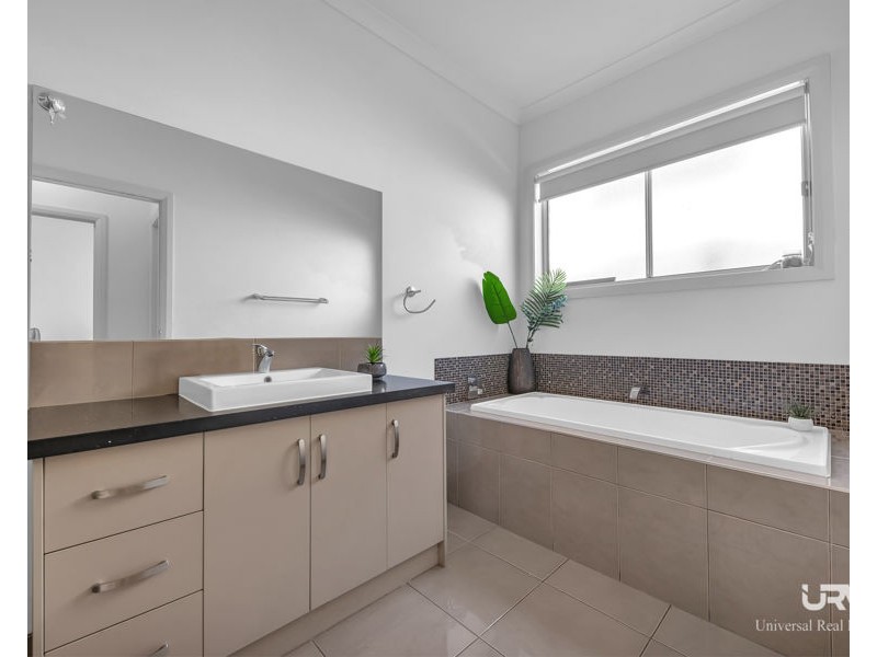 39 Kelway Street, Craigieburn VIC 3064