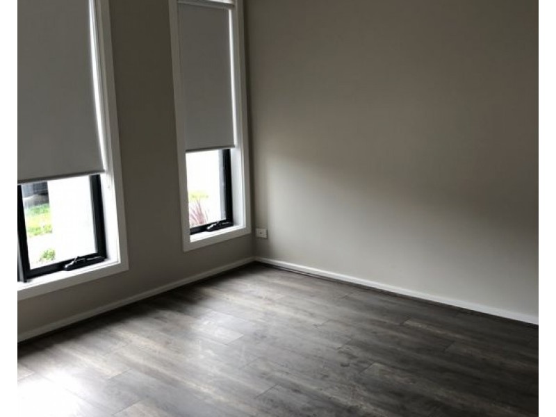 28 Colwood Avenue, Mickleham VIC 3064