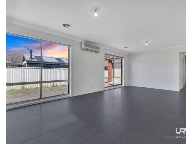 42 Emerald Circuit, Craigieburn VIC 3064