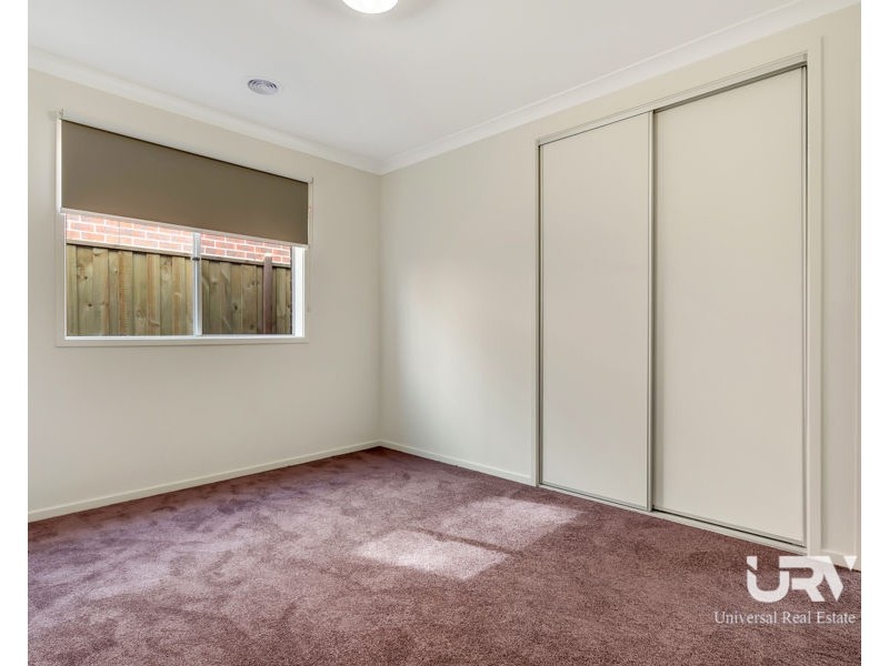 21 Luppino Street, Donnybrook VIC 3064