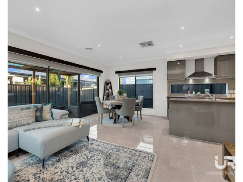 20 Viewmont Avenue, Craigieburn VIC 3064