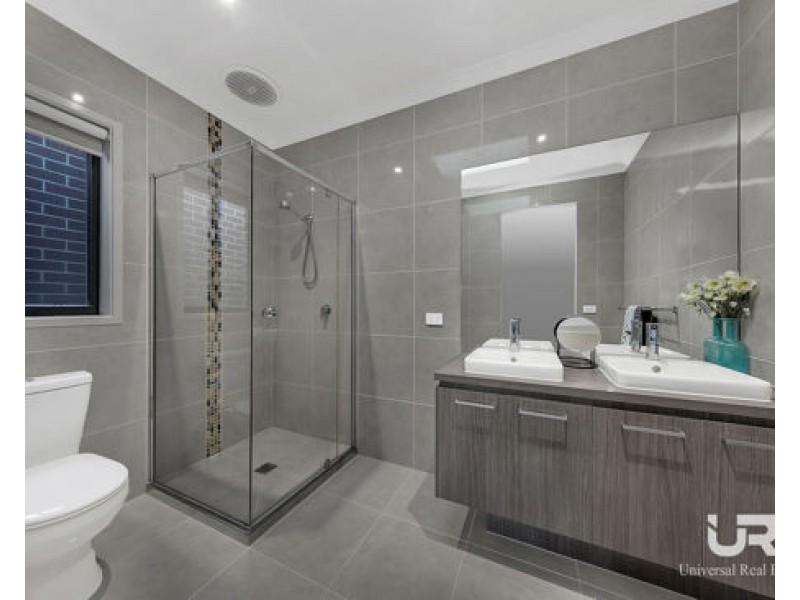 20 Viewmont Avenue, Craigieburn VIC 3064