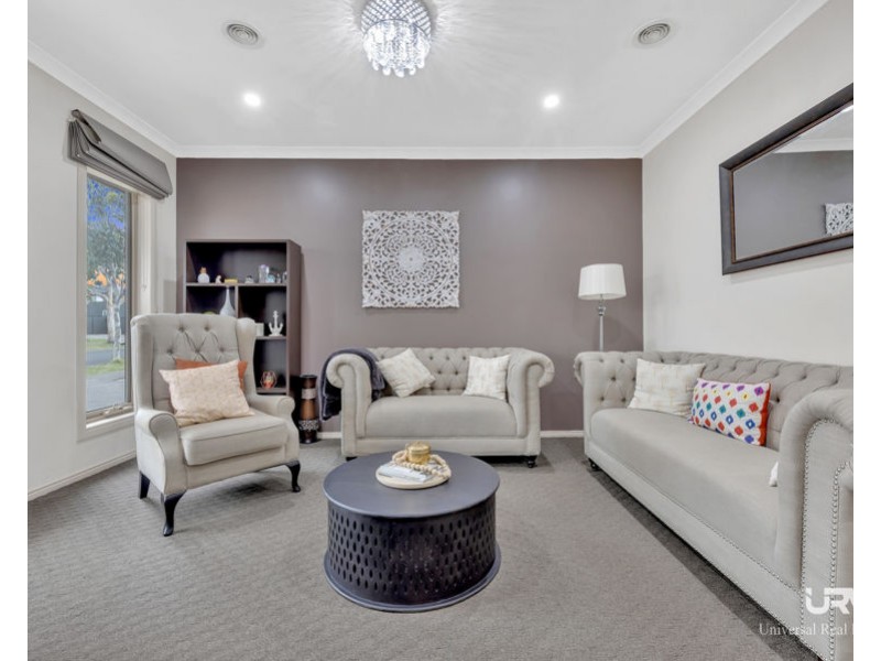 5 Rosleigh Drive, Craigieburn VIC 3064