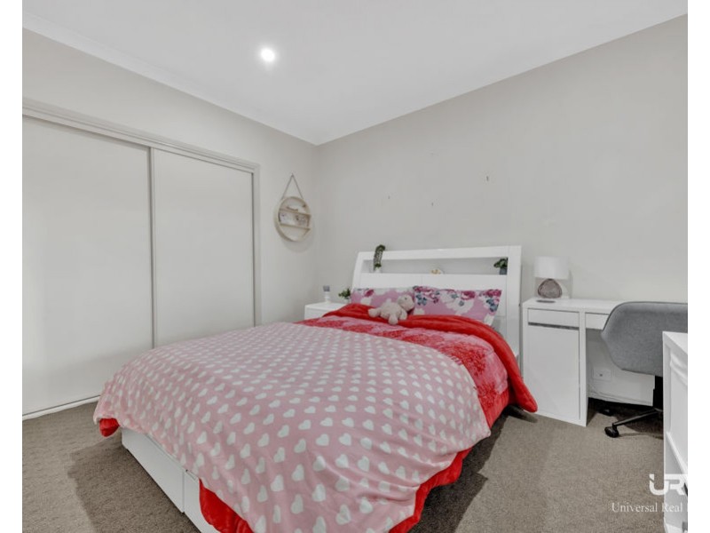 5 Rosleigh Drive, Craigieburn VIC 3064