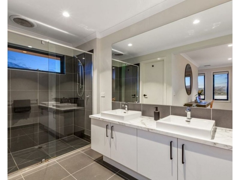 24 Ram Circuit, Wallan VIC 3756