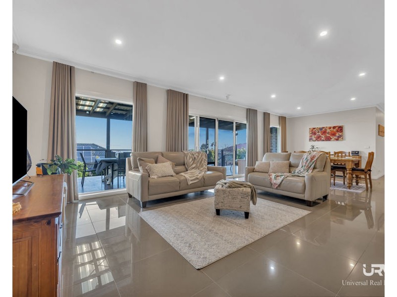 25 Excelsior Heights, Craigieburn VIC 3064